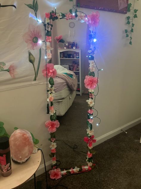 Mirror Diy Flowers, Full Length Mirror Diy, Diy Room Decor For Teens, Flower Mirror, Full Body Mirror, Body Mirror, Length Mirror, Diy Mirror, Full Length Mirror