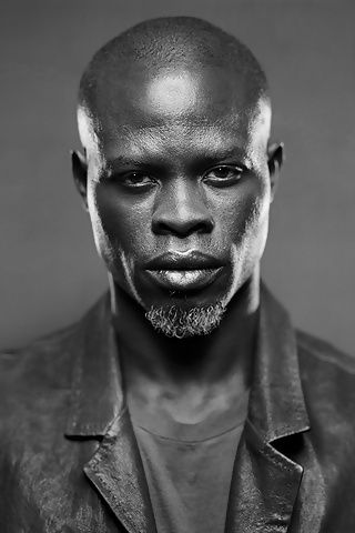 Mott Djimon Hounsou, Photo Star, Black Actors, Actors Images, Poses References, Celebrity Portraits, Black Man, Black And White Portraits, Male Portrait