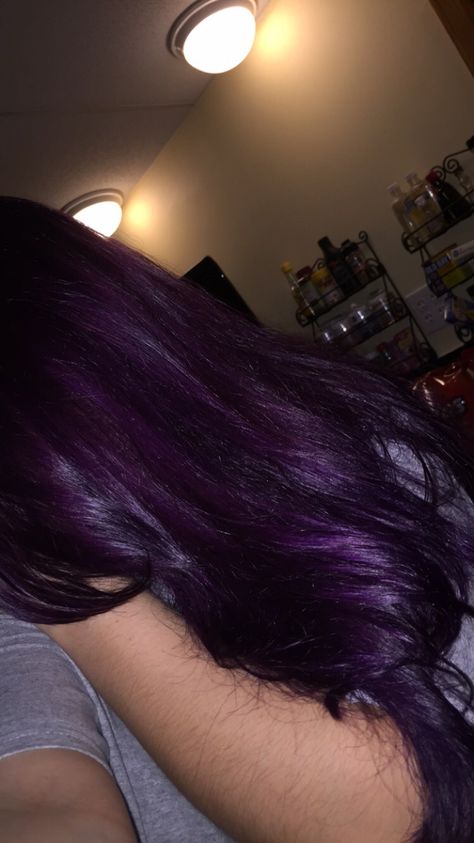 Special effects- deep purple on I bleached brown hair with old highlights !!! Purple On Dark Hair, Bleached Brown Hair, Deep Purple Hair Color, Bleach Brown Hair, Plum Purple Hair, Dark Violet Hair, Ombre Bob Hair, Deep Purple Hair, Dark Purple Hair Color