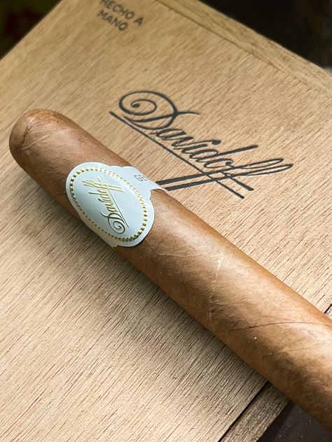 Enjoying the last Davidoff 2000 of a box we’ve been aging for some years. The last cigar always has a duality of feelings associated to it. On one hand you are happy to have one last opportunity to enjoy one of your favorite cigars. On the other hand, you feel sad that it ended. Oh well, time to get more! 😀 - #davidoff #davidoff2000 #cigars #cigarcollector #olddavidoff #vintagedavidoff #cigaroftheday Davidoff Cigars, Cigars And Whiskey, Oh Well, Liqueur, Cigars, A Box, Cuba, Cognac, Whiskey