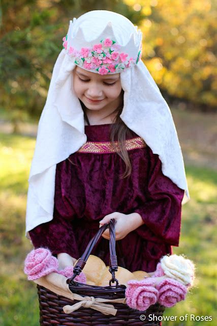 St Elizabeth Of Hungary, Saint Elizabeth Of Hungary, Elizabeth Of Hungary, St Teresa Of Calcutta, Saint Costume, St Philomena, Andrew The Apostle, Teresa Of Calcutta, Saint Philomena