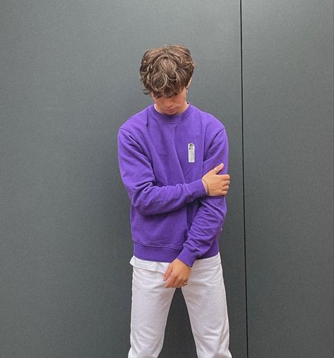 Purple Crewneck Outfit Men, Purple Crewneck Outfit, Purple Sweater Outfit Men, Men Purple Outfit, Crewneck Outfit Men, Purple Jeans Outfit, Purple Sweater Outfit, Violet Outfit, Skater Boy Style