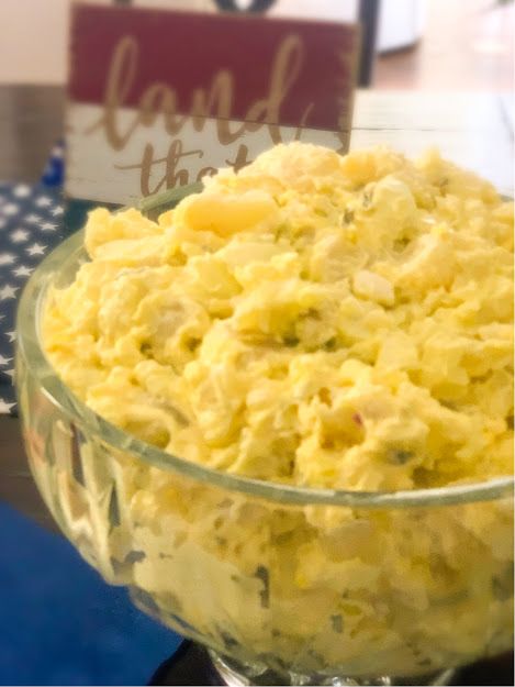 Freeze Potatoes, Old Fashioned Potato Salad, Potato Salad Recipes, Salad Recipes Healthy, Southern Style Potato Salad, Homemade Potato Salads, Best Potato Salad Recipe, Southern Potato Salad, Potato Salad Recipe Easy