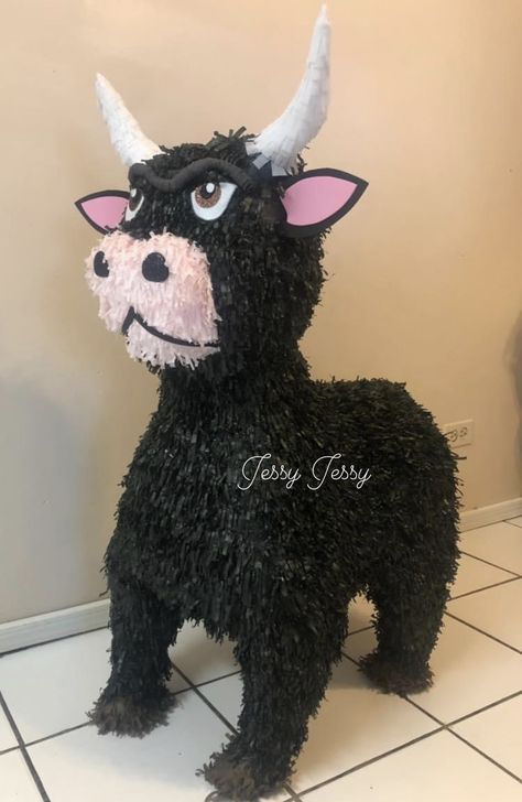 Bull Centerpiece, 1st Rodeo Pinata, First Rodeo Pinata, Western Pinata Cowboy Theme, Horse Pinata Diy, Bull Pinata, Bull Piñata, Rodeo Party, Piñata Ideas