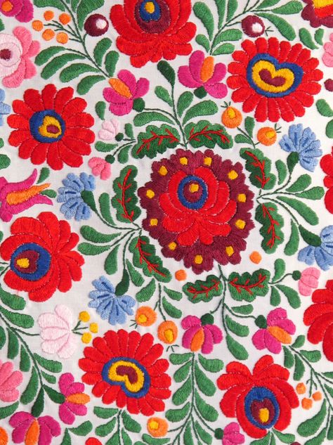 Hungarian - brodé Mexican Pattern, Mexican Textiles, Hungarian Embroidery, Mexican Embroidery, Creation Art, Redwork Embroidery, Folk Embroidery, Mexican Art, Mexican Folk Art