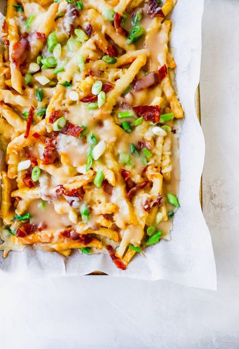 Whiskey Gravy, Fries Nachos, Poutine Recipes, Gravy Fries, Nachos Loaded, Poutine Recipe, Irish Cheddar, Food Truck Menu, Frozen French Fries