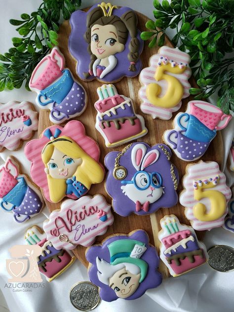 decorated cookies Wonderland Decorations, Alice In Wonderland Decorations, Bakery Cookies, Baby Rose, 6th Birthday, Decorated Cookies, 1st Bday, 4th Birthday, 1st Birthday Parties