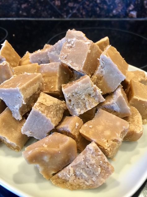 Brown Sugar Candy Recipe, Brown Sugar Candy, Almond Joy Pie, Brown Sugar Fudge, Butterscotch Fudge, Make Brown, Candy Brown, Make Brown Sugar, Fudge Ingredients