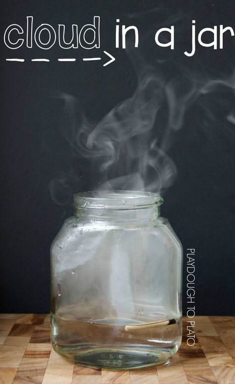 This is such an awesome science activity for kids! Make a cloud in a jar!! So easy and lots of "wow" factor with this project. Evaporation Experiment For Kids, Condensation Experiment For Kids, Oppgaver For Barn, Vetenskapliga Experiment, Science Activity For Kids, Cloud In A Jar, Science Experience, Spring Science, Preschool Weather