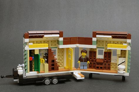 Tiny House (Interior) Rv Inside, Lego Interior Design, Lego Camper, Bathroom With Toilet, Lego Storage Organization, Easy Lego Creations, Lego Village, Lego Universe, Lego Accessories