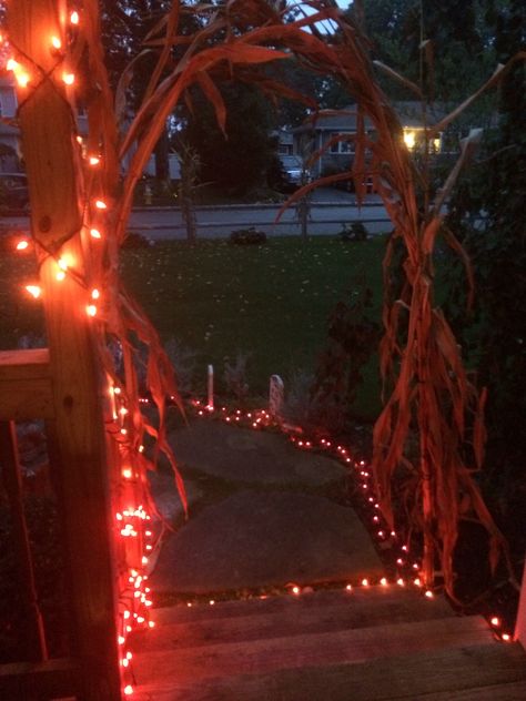 Cornstalk Archway, Corn Stalks, Halloween 2015, Halloween Decor, Dinner Party, Corn, Halloween Decorations, Fireplace, Halloween