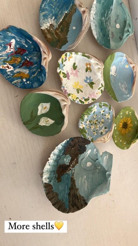 Hand painted seashells. Use for decor, earring/ring holder. Hand Painted Seashells, Painting On Seashells Ideas, Painted Seashells Ideas, Seashell Diys, Painting On Seashells, Seashell Painting Ideas, Painting Seashells Ideas, Summer Crafts For Teens, Paint Seashells