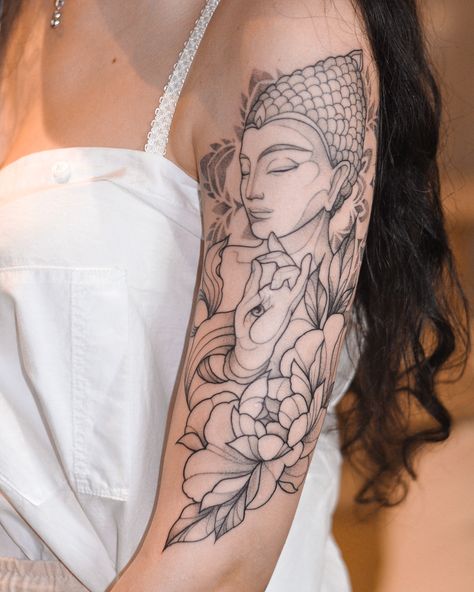 Buddha Portrait, Buddha Tattoo Sleeve, Buda Tattoo, Tatuaje Cover Up, Buddhist Tattoo, Evil Eye Tattoo, Buddha Tattoo Design, Animal Tattoo Ideas, Buddha Tattoos