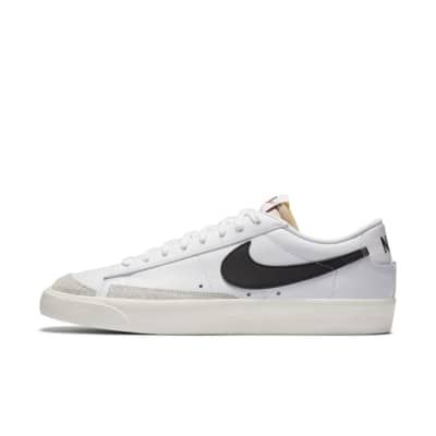 Blazers Nike, Nike Blazer Low 77, Nike Blazer Low, Blazer Low, Nike Outlet, Nike Models, Mens Nike Shoes, Mens Lifestyle, Nike Blazer