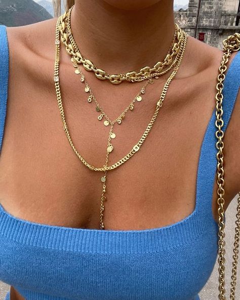 Greece Fits, Gold Necklace Stack, Necklace Stacks, Neck Stack, Summer Shoot, Necklace Stack, 2024 Outfits, Minimal Necklace, Stacked Necklaces