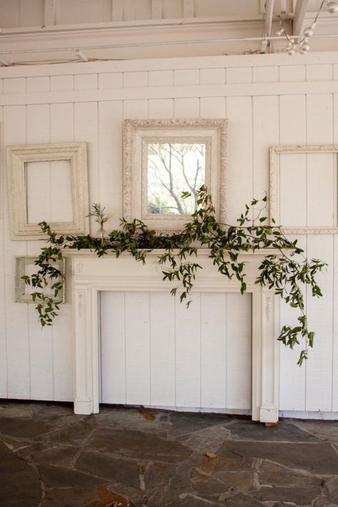 Fall Rustic Style Wedding Wedding Venues In Tennessee, Wedding Design Board, Christmas Fireplace Mantels, Elegant Fall Wedding, Fireplace Garland, Rustic Style Wedding, Rustic Farm Wedding, Rustic Wedding Chic, Rustic Fall Wedding