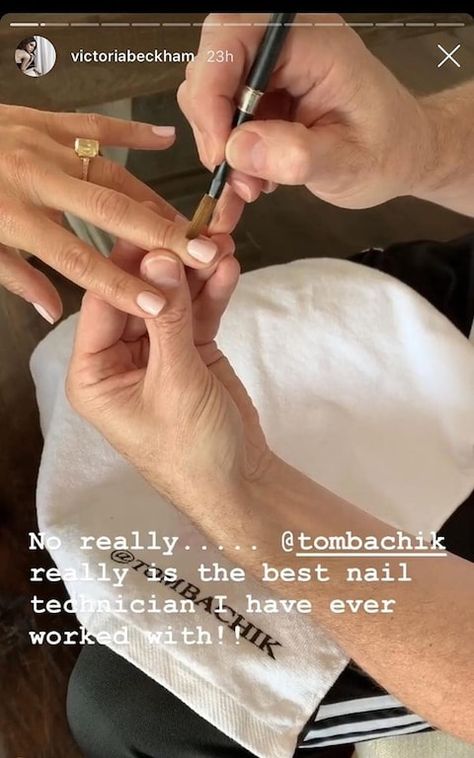 Victoria shared her top nail tips with her nail technician, Tom Bachik Victoria Beckham Young, Tom Bachik, Victoria Beckham Shoes, Beckham Suit, Victoria Beckham Vogue, Victoria Beckham Hair, Victoria Beckham Sunglasses, Healthy Cuticles, No Chip Nails