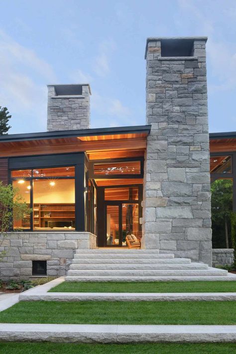 Masculine Lake House, Craftsman Style Lake House, West Coast Style Homes, Modern Lake House Exterior, Elegant Lake House, Modern Stone House, Lake House Backyard, Modern Craftsman House, Barndo Plans