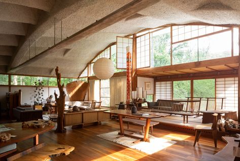 Japanese Mid Century Modern, Japanese Home Design, High Windows, Modernist Architects, George Nakashima, Japanese Interior Design, Mid Century Architecture, Japanese Interior, Japanese House