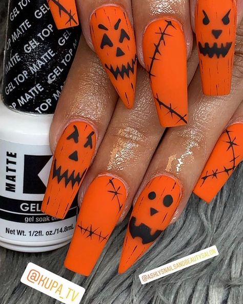 Matte Halloween Nails, Em Nails, Nail Polish Art Designs, Holloween Nails, Halloween Acrylic, Art Deco Nails, Halloween Acrylic Nails, Cute Halloween Nails, October Nails