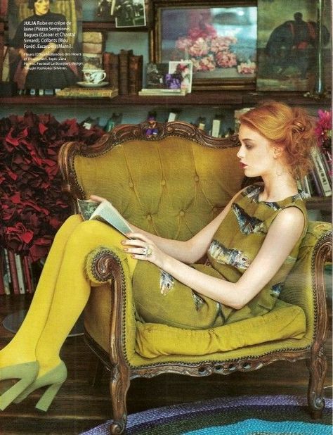 The Reader - Great Photograph Bloomsbury Group, Image Film, Virginia Woolf, Woman Reading, Reading A Book, Mellow Yellow, Strike A Pose, A Chair, Love Book