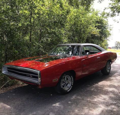 Dodge Duster, 70 Dodge Charger, 1970 Dodge Charger, Trucks Lifted Diesel, 70s Cars, Old Muscle Cars, Kustom Cars, Mopar Muscle Cars, Mopar Muscle