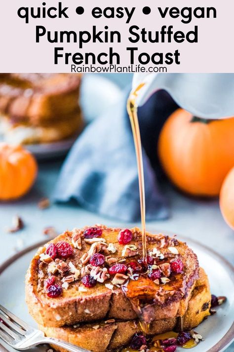 This Vegan Pumpkin Stuffed French Toast is so decadent that no one will know it’s vegan! It’s stuffed with a pumpkin-cream cheese filling and is the perfect indulgent weekend brunch! Stuffed French Toast Casserole, Waffle French Toast, Cinnamon French Toast Casserole, Apple Cinnamon French Toast, Rainbow Plant Life, Bread Pumpkin, Hangover Food, Cranberry Compote, Vegan Breakfasts