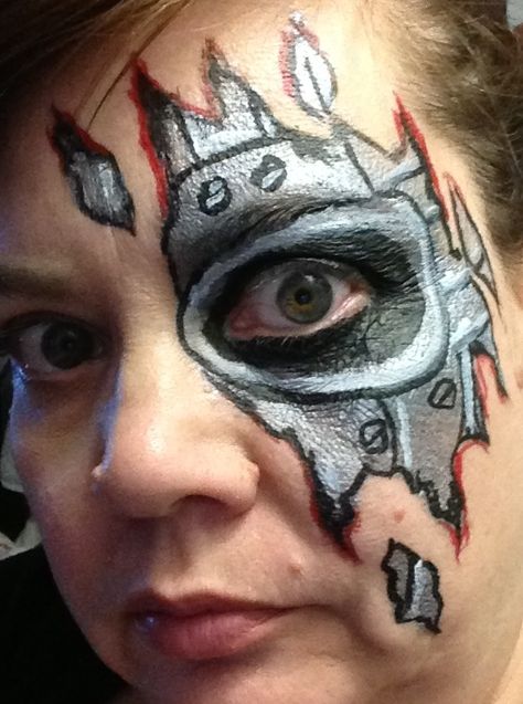 Terminator face Terminator Face Paint, Terminator Birthday Party Ideas, Terminator Makeup, Terminator Costume, Spooky Makeup, Diy Costume, Paint Line, Terminator, Halloween Disfraces