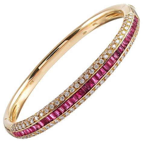 Emerald Bangles, Ruby Bangles Gold, Ruby And Diamond Bangles, Fine Jewelry Ruby Bangle, Luxury Ruby Bangle Jewelry, Fine Jewelry Ruby Diamond Bangle Bracelet, Ruby Bangle With Intricate Design, Unique Jewelry Necklace, Pearl Bangle Bracelet