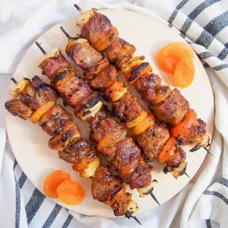 South African Food Recipes, African Food Recipes, South African Food, Lamb Kabobs, Lamb Kebabs, Bbq Dishes, Kabob Skewers, Grilled Lamb, Lamb Stew