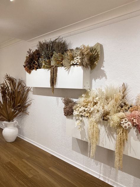 Dried Flower Cloud, Dried Installation, Dried Flower Wall Arrangements, Dried Flower Wall Installation, Dried Flower Arrangements Wall, Flower Wall Installation, Dried Floral Wall Hanging, Mantel Floral Arrangements, Dried Flower Installation