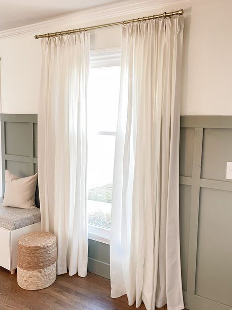 Easy Rules for Hanging Curtains Like a Designer ⋆ Growing Up Kemper Rules For Hanging Curtains, How High Should Curtains Be Hung, Hang Curtains From Ceiling, Hang Curtains High, Small Home Renovation, Save Vs Splurge, Hang Curtains, Styling Shelves, Small Window Curtains