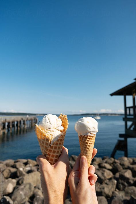 Holding Ice Cream Aesthetic, Ice Cream On The Beach, Date At The Beach, Ice Cream Beach, Ice Cream Date, Ice Bar, Come Shop With Us, 2024 Aesthetic, Ice Bars