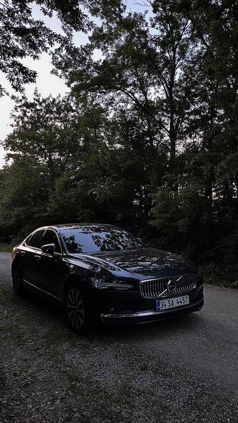 Volvo Cars Wallpapers, Volvo Car Aesthetic, Volvo S90 Black, Volvo S90 Wallpaper, Idk Cars, Volvo Aesthetic, Volvo Wallpaper, Carros Aesthetic, Jasper Gervais