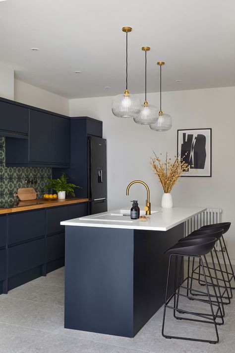 Major House — Studio Rey Backsplash Accent, Ceramic Backsplash, 25 Beautiful Homes, Colour Scheme Ideas, Kitchen Projects Design, Industrial Design Style, Navy Kitchen, Pink Bathroom Decor, Accent Tiles