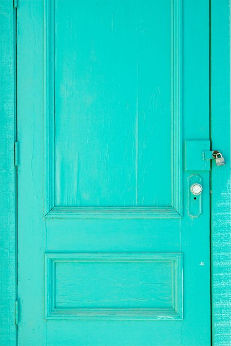 Turquoise Aesthetic, Verde Aqua, Turquoise Door, Verde Tiffany, California Road Trip, Vert Turquoise, Studio Diy, Azul Tiffany, California Travel Road Trips