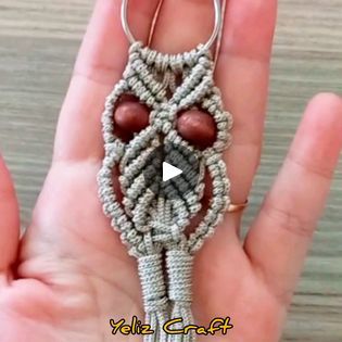 Owl Keychain, Macrame Jewelry, Micro Macrame, Purse Charms, Macrame Diy, Make It Simple, Macrame, Couture, Crochet