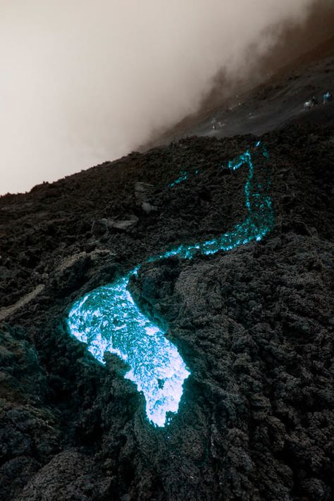 Blue Lava, Lava Flow, Natural Phenomena, Science And Nature, Amazing Nature, Volcano, Natural Wonders, Nature Pictures, Mother Earth