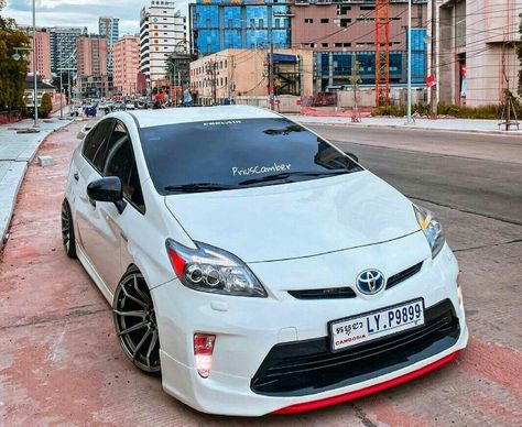 Toyota Prius Custom, Prius Custom, Prius 30, Affordable House Plans, Luxurious Cars, Toyota Prius, Toyota Corolla, Super Cars, House Plans