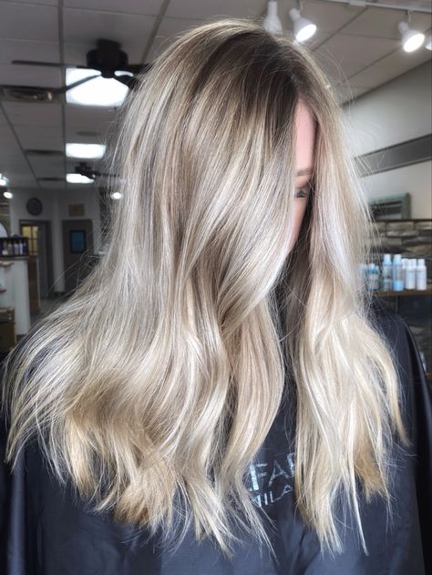 Icy blonde Pearl Blonde Hair Highlights, Pearl Blonde Balayage, Pearl Blonde Hair, Pearl Blonde, Perfect Blonde, Icy Blonde, Blonde Hair With Highlights, Pearl Cream, Blonde Balayage