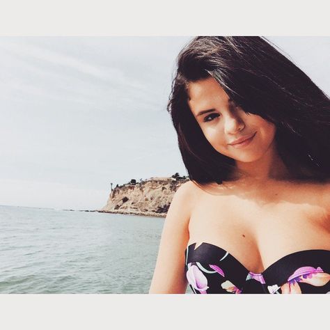 Pin for Later: Feast Your Eyes on 2015's Hottest Pictures of Selena Gomez  Her bikini-grams were the talk of the town early in the year. Selena Selena, Selena Gomez Pictures, Cinderella Story, Selena G, Marie Gomez, Disney Channel, Young Woman, Selena Gomez, Harry Styles