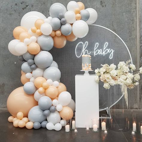 OH BABY. Loving this neutral blush and grey colour combo 💕 Lovely working with you Stephanie!  Balloons @theprettyballoonco Props and… Balloon Arch Diy, Blush Balloons, Deco Ballon, Baby Shower Inspiration, Baby Shower Backdrop, White Balloons, Arch Kit, Balloon Diy, Oh Baby