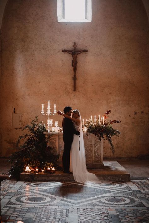 Christian Couples, Umbria Italy, Catholic Wedding, Future Wedding Plans, Christian Wedding, Wedding Goals, Church Wedding, Wedding Mood, Wedding Wishes