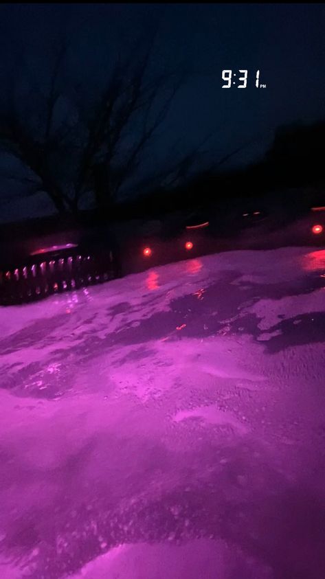 hot-tub snaps 💆🏼‍♀️ Hot Tub Snaps, Snaps Night, Girly Pictures, Hot Tub