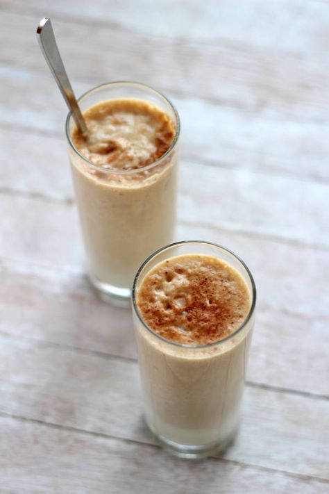 chikoo milkshake recipe chikoo milk Ice Milk, Morning Breakfast, Milkshake Recipes, Artificial Sweetener, Natural Sugar, Yummy Smoothies, Healthy Fruits, Breakfast Bowls, Healthy Alternatives