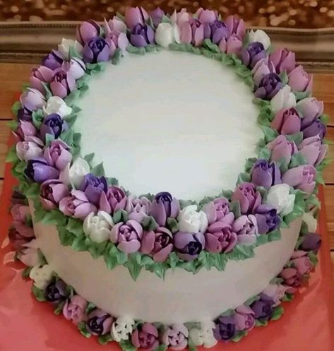 Most Beautiful Wedding Cakes, Flori Fondant, Tulip Cake, Cakes Beautiful, Floral Cake Design, Summer Wedding Cakes, Buttercream Flower Cake, Buttercream Cake Decorating, Simple Cake Designs