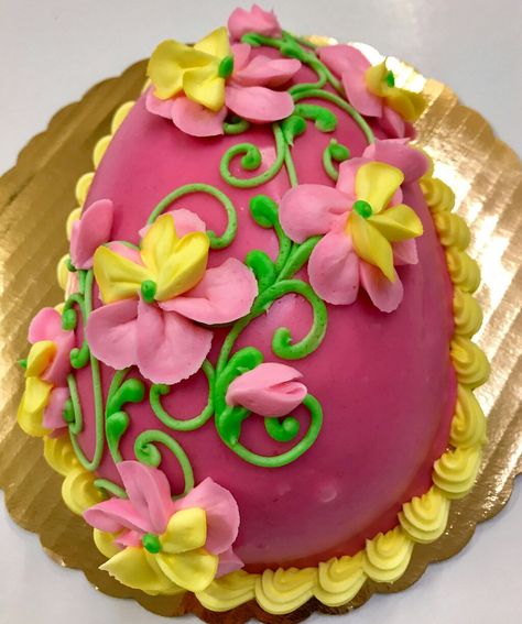 Egg Shape Cake Ideas, Egg Cakes Easter, Easter Egg Cake Decorating Ideas, Easter Egg Shaped Cake, Egg Shaped Cake, Panoramic Eggs, Round Cake Designs, Cake Decorating Trends, Easter Egg Cakes