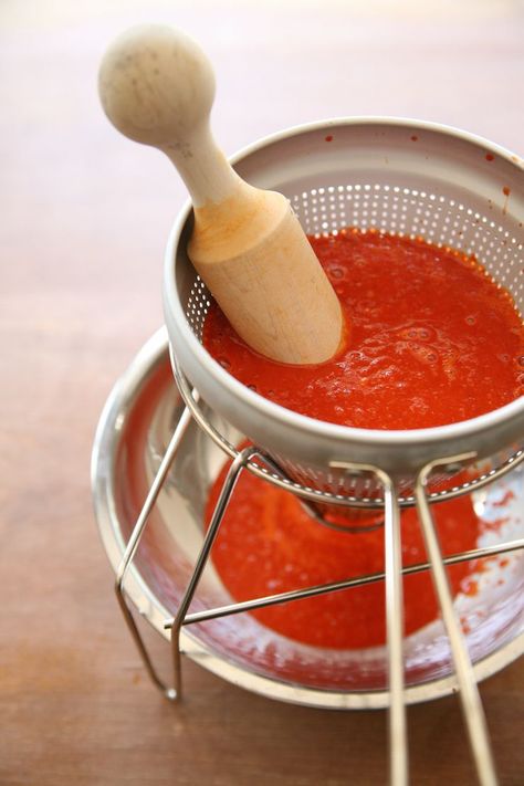 How to Make Authentic Red Chile Sauce - Muy Bueno Cookbook Red Sauce For Enchiladas, Mexican Red Sauce, Sauce For Enchiladas, Enchiladas Video, Authentic Enchilada Sauce, Bueno Recipes, Homemade Enchilada Sauce Recipe, Enchilada Sauce Recipe, Chile Colorado