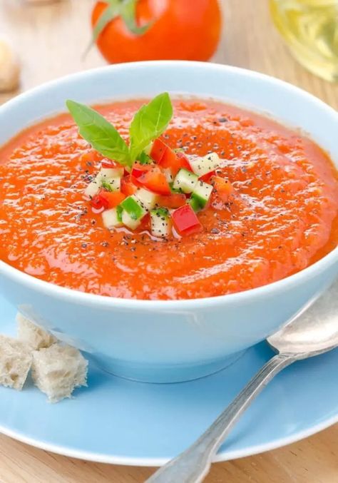 Anti Oxidant Foods, Tomato Soup Recipes, Gazpacho, Vegan Dinners, Easy Kids, Chowder, Kid Friendly, Chef, Stuffed Peppers