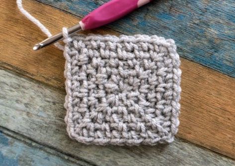 Linen Stitch Granny Square, Moss Stitch Granny Square, Easy Granny Square For Beginners, Granny Square Crochet Tutorial, Square Crochet Tutorial, Granny Square For Beginners, Easy Granny Square, Granny Pattern, Knit Projects